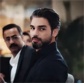 if someone looked at me the way he was, I’d faint😭 #ruhunduymaz #onurkarasu #ececetinel #ecnur #turkishseries 