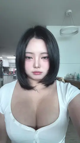 어우뚱중해