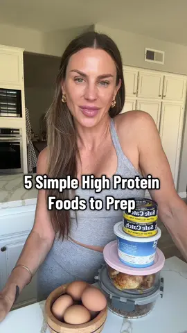 Get my free High Protein Food Prep Guide on my website linked in my bio #highprotein #mealprep #fitover40 #healthyfood #creatorsearchinsights 