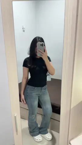 #cutbrayjeans #fittedtop #OOTD #foryoupage 