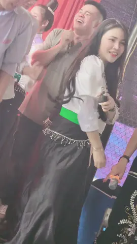 #xuhuongtiktok #đámcuoitaybac .mường lạn chill à😊#quayphimchupanhsukien 