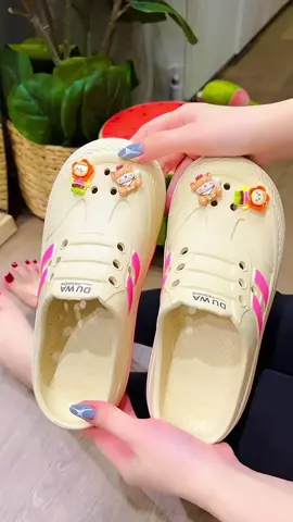 Dép sục cute siêu êm #depnu #maishoes #giaydepxinh #depbanhmi #depsucnu 