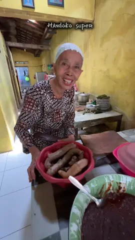 Soto ktl legendnya pekalongan sudah hampir 40tahun jualan #food #kulinerindonesia #Foodie #kuliner 