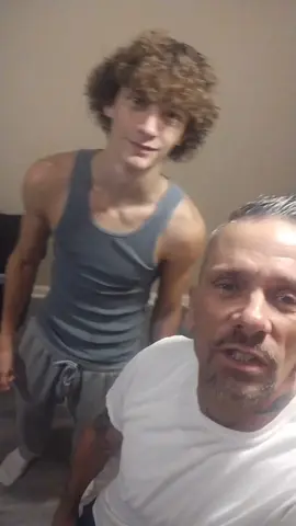 my son will always have my back🚶‍♂️🏚️