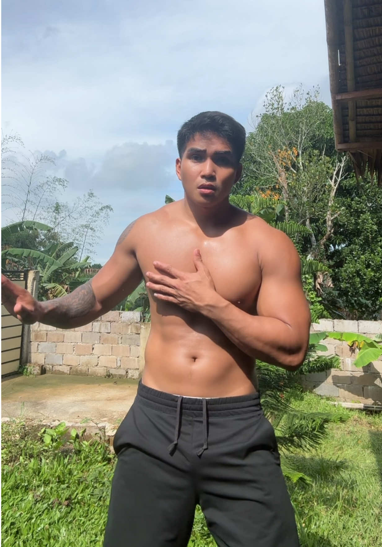 Eyy eyy #trend  #dance  #foryoupage 