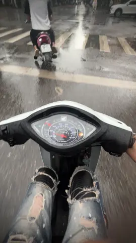 Dạo này mình trắng hơn thì phải “ trắng tay”..!#xuhuongtiktok #muabuon🌧️ 