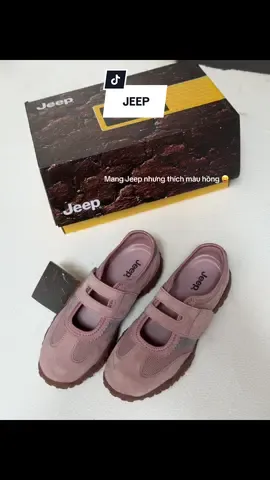 Rất thích màu hồng #crepusculeorderauth #crepusstuff #jeep