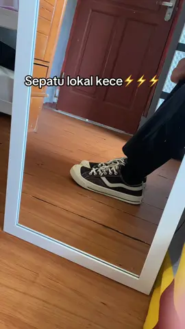 Rekomendasi sepatu lokal kece#promomakangajian #sepatu#sepatucasual #sepatupria#ventela