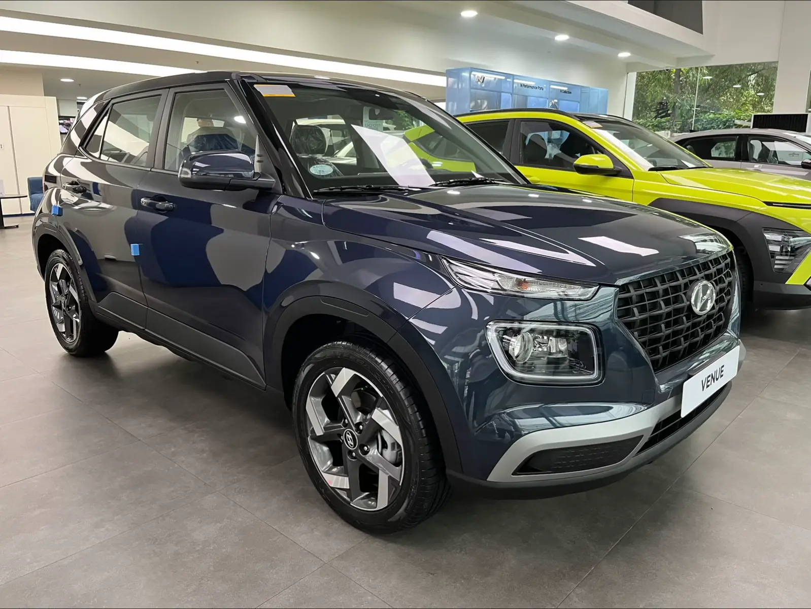 Hyundai Venue 1.6L #hyundaimakatigateway 