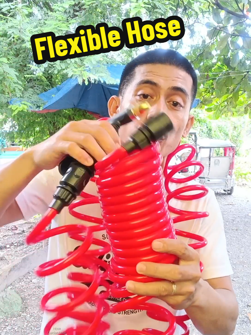 Flexible hose with spray gun #hose #gardenhose #highpressurehose #pressurehose #springhose 