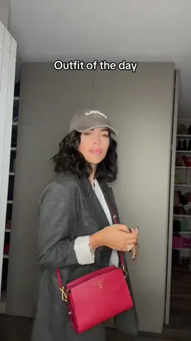 #grwm pentru o zi de Luni🥰 #andreeasocialmama #trend #vibebun #outfit 