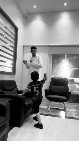 والله كسرت ظهرنا و رحت ، الله يرحمك و يغفرلك و يسكنك فسيح جناته يا عزيزي انت 💔💔💔 #احمد_الحافظ #فقيدي  #فقيد_قلبي_احمد 