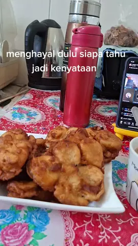 menghayal kr nyokot gedang     goreng gosong #madiunselatan #fypシ゚viral #tkwtaiwan 