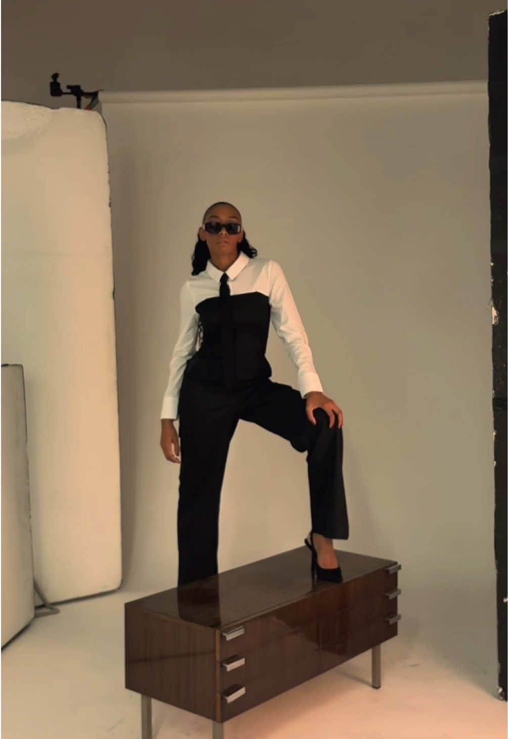 Les fashions vont être de sorti 🤍  #pfw #mode #parisfashionweek  #fashion #fashiontiktok 
