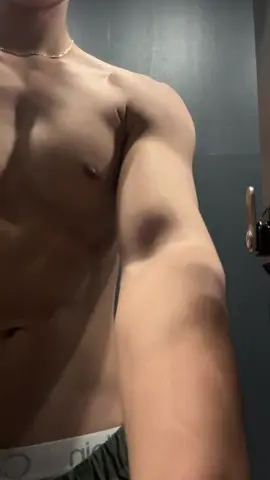 Calm physique update #gym #fyp #GymTok #aesthetic 