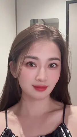 一個女人遇到一個好男人， 一輩子都不需要成熟，當一個女人越來越成熟越來越堅強， 就證明她並沒遇到一個好男人。 #抖音爸爸別限我流 