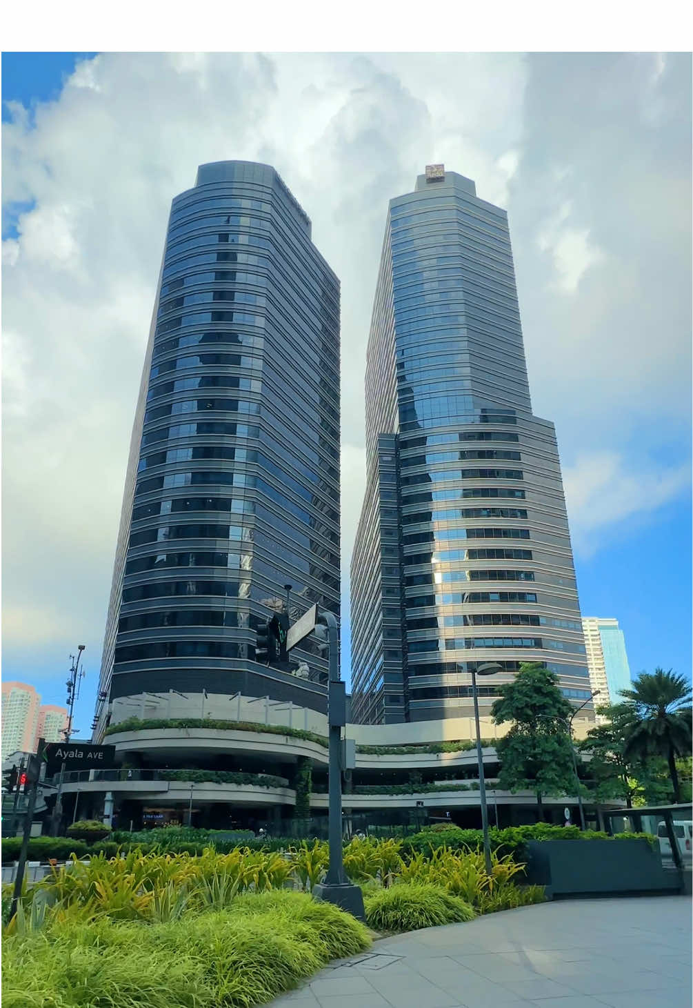 Walking in Makati City, Metro Manila | Philippines 🇵🇭