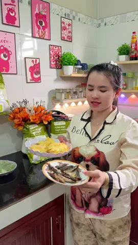 Thức ăn bảo quản tủ lạnh mấy bà nhớ dùng màng bọc thực phẩm này nha #ngoctuyen #review #mangbocthucpham 