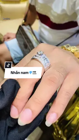 Bàn giao nhẫn nam kim cương thiên nhiên với thiết kế mới nhất bởi #tamluxury #diamond #jewelry #nhannam #kimcuong 