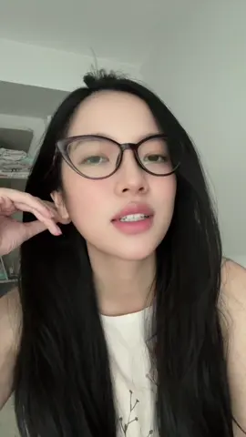 Khám dinh dưỡng ở nhi đồng thành phố thấy cũng okila mỗi tội đưa thuốc nào là con tui nhợn tới đó. Lúc đi khám còn háo hứng hí hửng còn định sẽ review các thứ mà giờ tức anh ách 🤣🤣