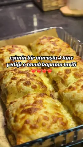 yani baktığınızda 6 kişilik bir servis ancak biz 2 kişi bitirdik bu borcamı 🫣 iç harcını isteğinize göre şekillendirebilirsiniz sırrı yumuşacık incecik krep hamurunda saklı 🤫 krep ve beşamel sosun tarifi hesabımda mevcut muhakkak izleyin 💁🏼‍♀️ beğenip kaydetmeyi ve böyle pratik tarifler için beni takip etmeyi unutmayın 👋🏻 #akşamyemeği #ikikişiliktarifler #pratiktarifler #yemektarifleri #tavukluyemekler 