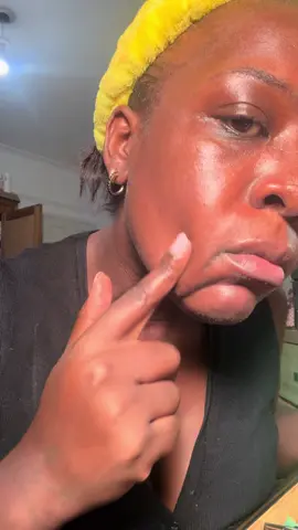 “It’s genetics.” 🙄 nah babe, it’s discipline + Weleda + The Ordinary 🧴💆🏾‍♀️ #weleda #ordinary #skimcareroutine #nightskincareroutine #glasskin 