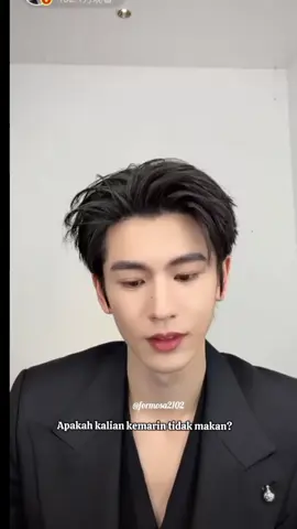 Zhang Linghe Live Streaming Weibo (28-09-2025) Part 4  🤣🤣 Kenari kecil ada