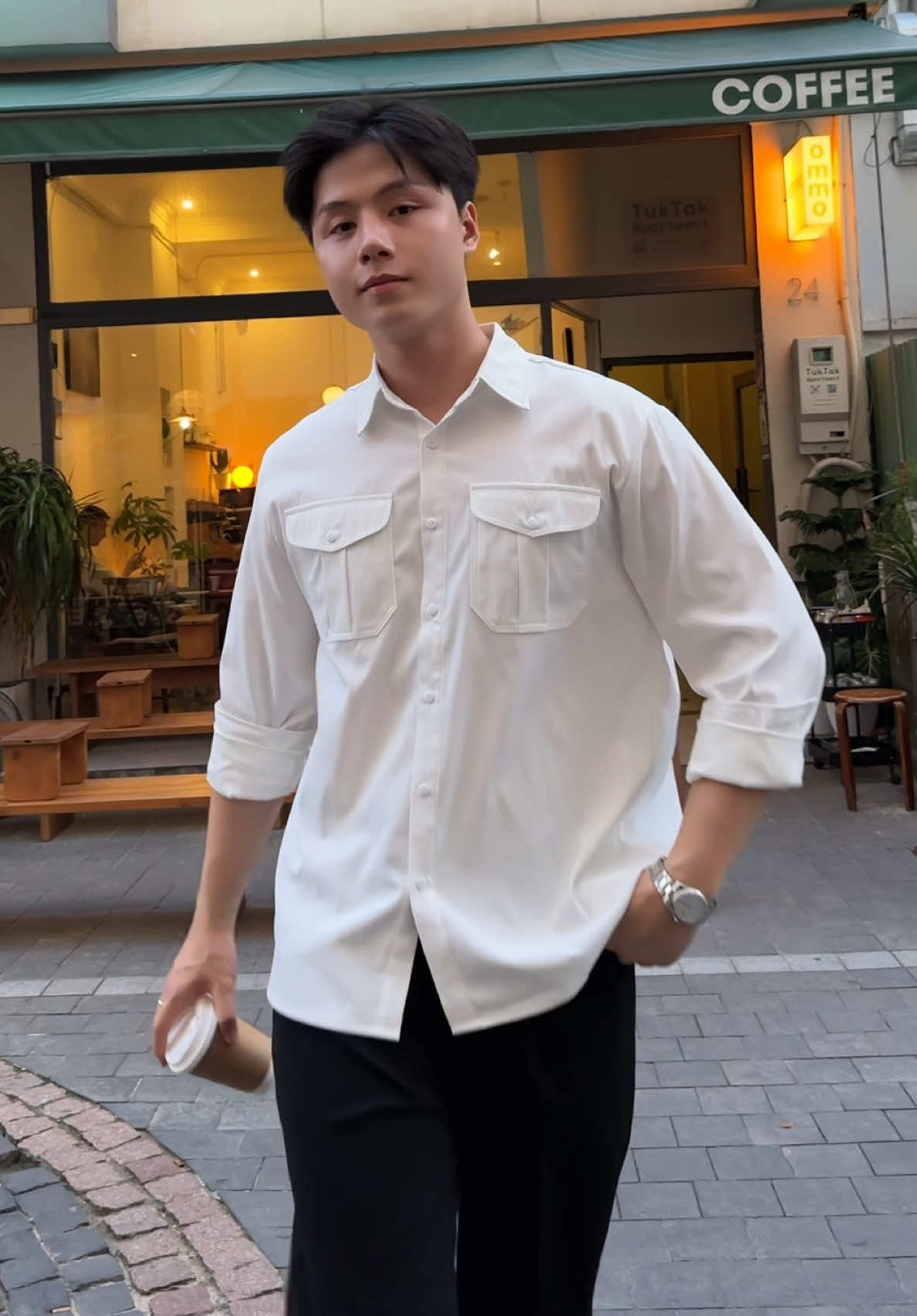 Oufit đi cafe check