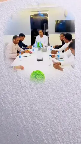 #wazirka #somali_somaali isaq maxamuud mursal m.a ahna ah xildhibaan kena m.a masuul waxa qobod bugada bulshada guud somaaliyeed iyo tan besha guuleyso wazir🙏👏👐