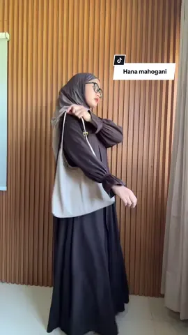 Simple tapi tetep cantik 🤍 #melisasyari #gamispolos #dresspolos #ootdgamis #gamismahogani 