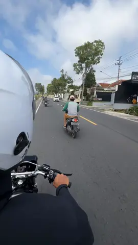 Ibarat pertamax turbo kui rodok larang tapi jarang sing antri,ketimbang pertalite sing murah tapi antrine turah²,tapi iki dudu soal bahan bakar🫠#mentahan #rxking #fypシ゚ #rxkingsad #sadstory 
