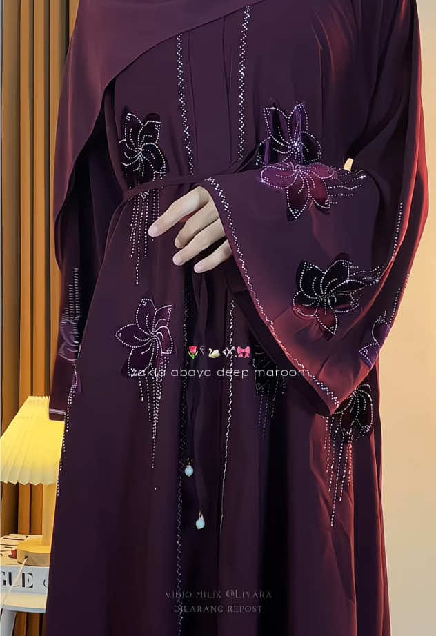 Membalas @itss.maff cantik banget warna deep maroon nya 😍😍 #abaya #abayagirls #abayastyle #abayafashion #abayalebaran 