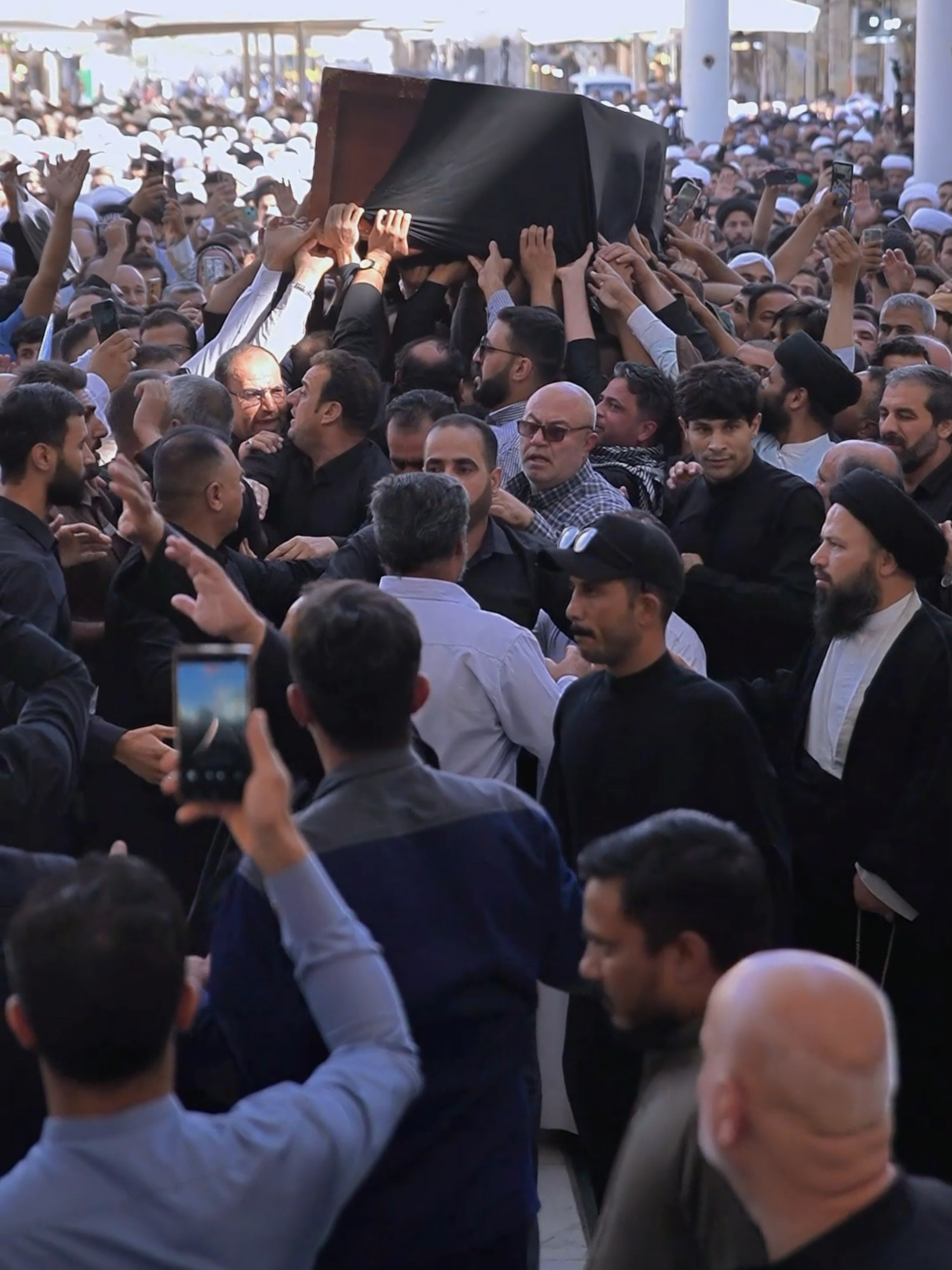مراسم تشييع العلوية الجليلة عقيلة سماحة المرجع الديني الأعلى السيد السيستاني (دام ظله الوارف)في النجف الأشرف #السيستاني #الامام_الحسين_عليه_السلام_واخيه_العباس #زيارة_الحسين #ريلز #اكسبلورexplore #ترند #ترند_تيك_توك #قصص_قرآنيه #قصة #انشق_القمر #ريلز_explor #حياة_الرسول_صلى_الله_عليه_وسلم #ياصاحب_الزمان_ادركنا #لبيك_ياحسين #القرآن_الكريم #زوار_الامام_الحسين #خدمة_الحسين_شرفاً_لنا #كربلاء #الامام_الحسين_ع #العتبة_الحسينية_المقدسة #السيد_علي_السيستاني