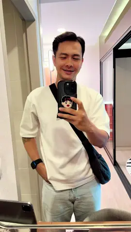 ซื้อของขวัญวันเกิดให้ตัวเอง อายุ33 ปี รถยนต์หมด เวสป้าหมด ขอของขวัญชิ้นใหญ่ให้ตัวเอง(ด้วยตัวเอง) เพราะต้นทุนของคนเราไม่เท่ากัน แต่อยู่ที่ว่าเราจะเลือกมองอนาคตอย่างไร จะดำเนินการใช้ชีวิตแบบใด จุดประสงค์เป้าหมายการใช้ชีวิตของคุณเป็นแบบไหน ผมได้ข้อคิดดีๆ จากพี่อ้น ศราวุธ(เจ้าแบนด์ deep care) #สร้างอนาคต #สร้าง #ใช้ชีวิตให้มีความสุข #คอนโด #อย่าปิดการมองเห็น 