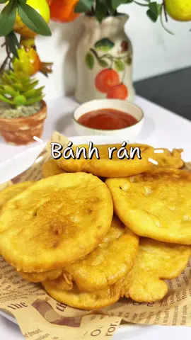 Hồi xưa chỉ mong trời mưa bão để đc nghỉ học ở nhà xin mẹ tiền mua bột mỳ về rán bánh, nghĩ lại hồi đó vui thật #xuhuong #viral #thinhhanh #thinhhanhxuhuong 