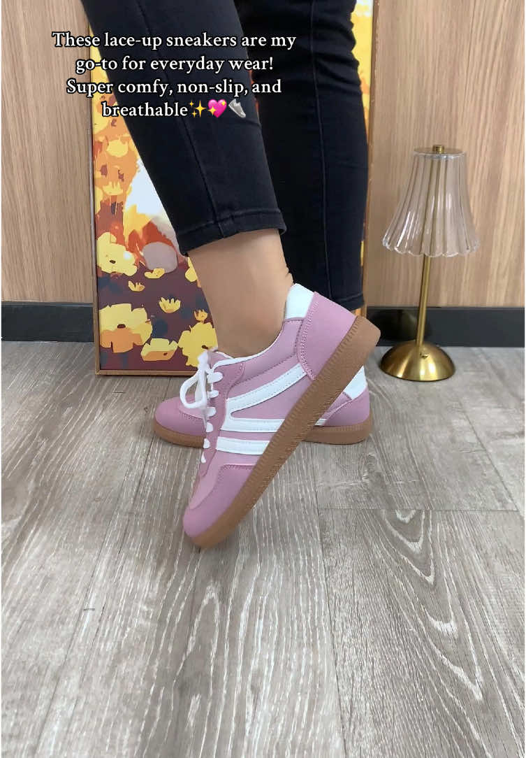 These lace-up sneakers are my go-to for everyday wear! Super comfy, non-slip, and breathable✨💖👟 #FallFashion #FallShoes #Sneakers #FallBoots #FallAesthetic #ComfySneakers #NonSlipShoes #EverydayShoes #WalkingShoes #AutumnStyle 