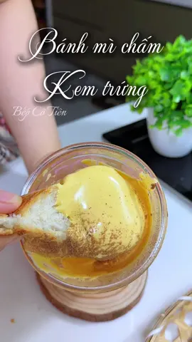 Bánh mì chấm kem trứng gì khum người đẹp??? #nauancungtiktok #banhmichamkemtrung #bepcotien 