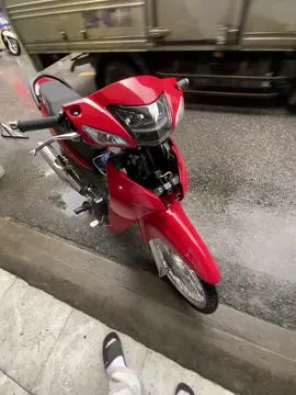 Mưa thế thôi nắng đi nào #xhuongtiktok #wave15477 #wave125i_ไฟเลี้ยวบังลม #xedovietnam 