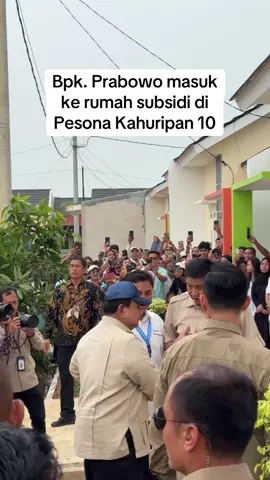 Bpk. Prabowo dan Bpk. Menteri Maruarar  serta Pak Angga Budi Kusuma Dirut Pesona Kahuripan masuk ke rumah subsidi di Pesona Kahuripan 10 dalam rangka akad massal rumah subsidi FLPP Program 3 Juta Rumah #rumahsubsidi #pesonakahuripan #prabowo #pesonakahuripan10
