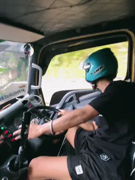 #CapCut Pembalap tenan nek iki bolo🤣 #pyppppppppppppppppppp #bujanggacor🔥🔥🔥 #dieseljampang 