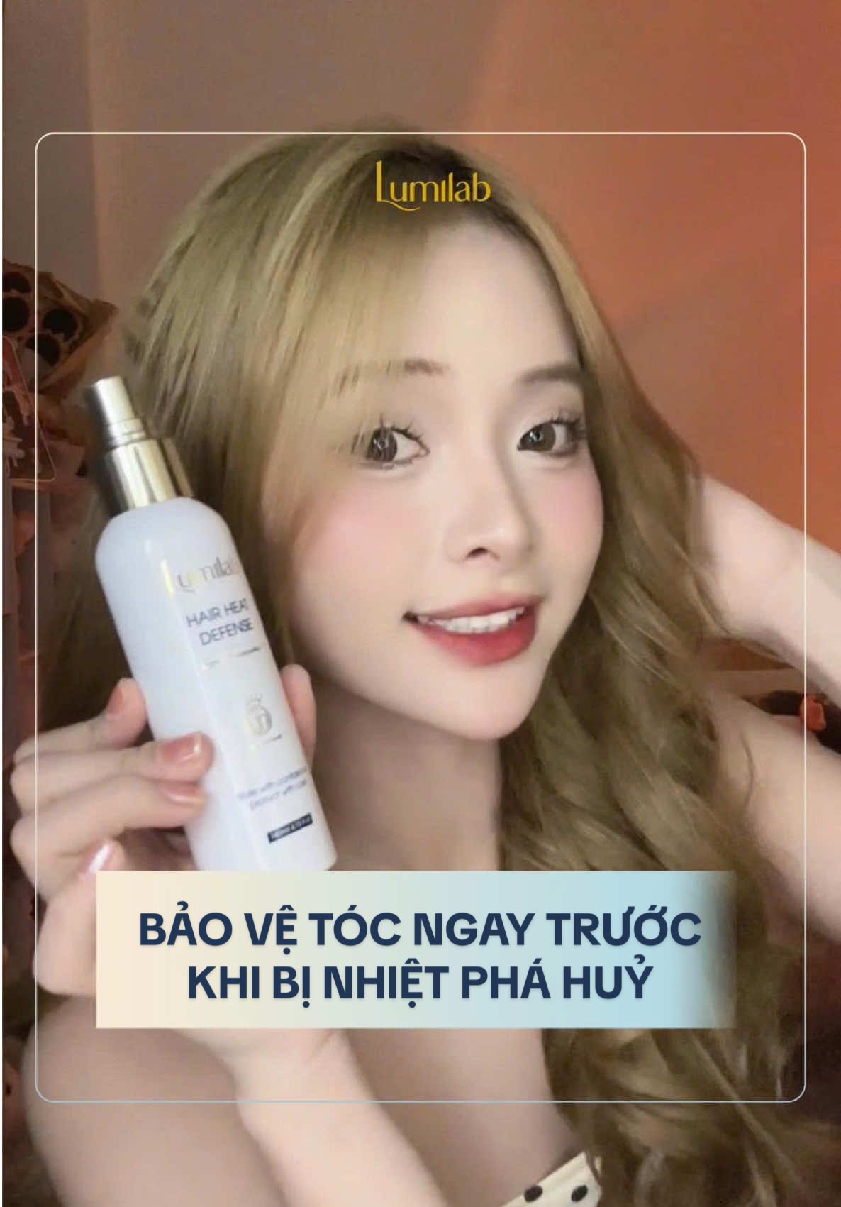 Tóc thương xuyên tiếp xúc với nhiệt ở nhiệt độ cao nhưng vẫn giữ được độ bóng mượt và không bị xơ rối. Bí quyết chính là ở em xịt bảo vệ tóc của nhà Lumilab đó nha, mấy mà hãy hãy tạu ngay em nó để bảo vệ mái tóc cả mình nhé 💕#Lumilab #xitbaovetoc #myphamcaocap #TikTokBeauty #viraltiktok 