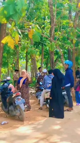 happy engagement  @xxhf_faira7 #trending #lewatberanda 