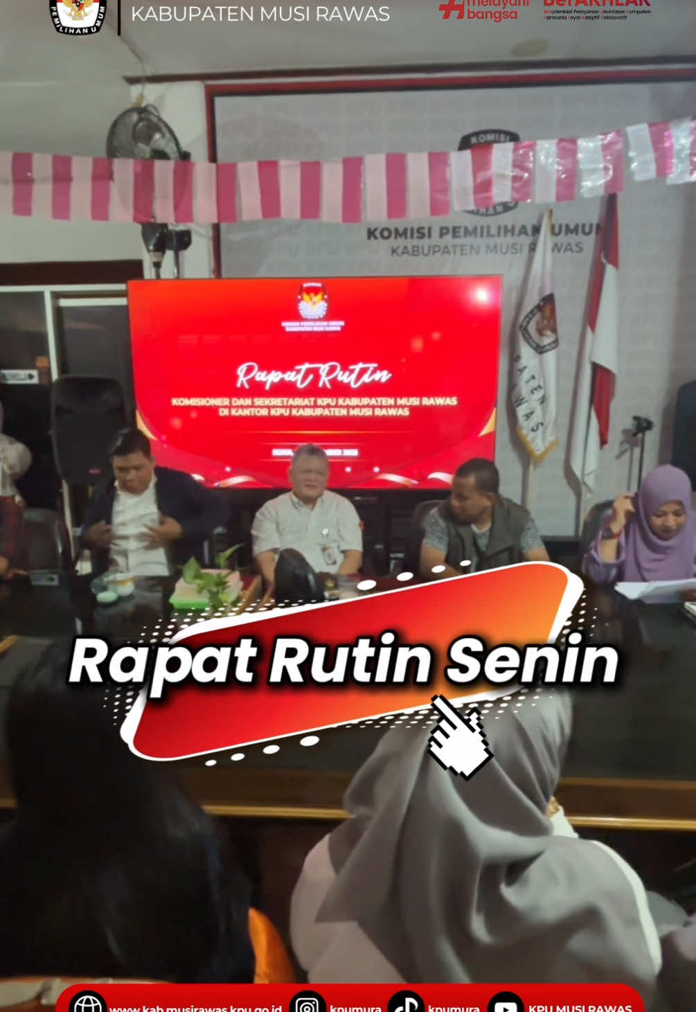 #TemanPemilih, Komisioner dan Sekretariat KPU Kabupaten Musi Rawas melaksanakan Rapat Rutin di Kantor KPU Kabupaten Musi Rawas (29/9/2025) .. #KPUMelayani ------------------------------- Find Us On: Facebook: KPU Kabupaten Musi Rawas Instagram: kpumura Tiktok: KPU MUSI RAWAS Youtube: KPU MUSI RAWAS Twitter: KPU Kabupaten Musi Rawas Website: https://kab-musirawas.kpu.go.id. Alamat: Jl. Lintas Sumatera Lahat-Lubuklinggau, Ps. Muara Beliti, Kabupaten Musi Rawas, Sumatera Selatan 31661