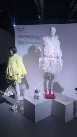 #Fashion Week 