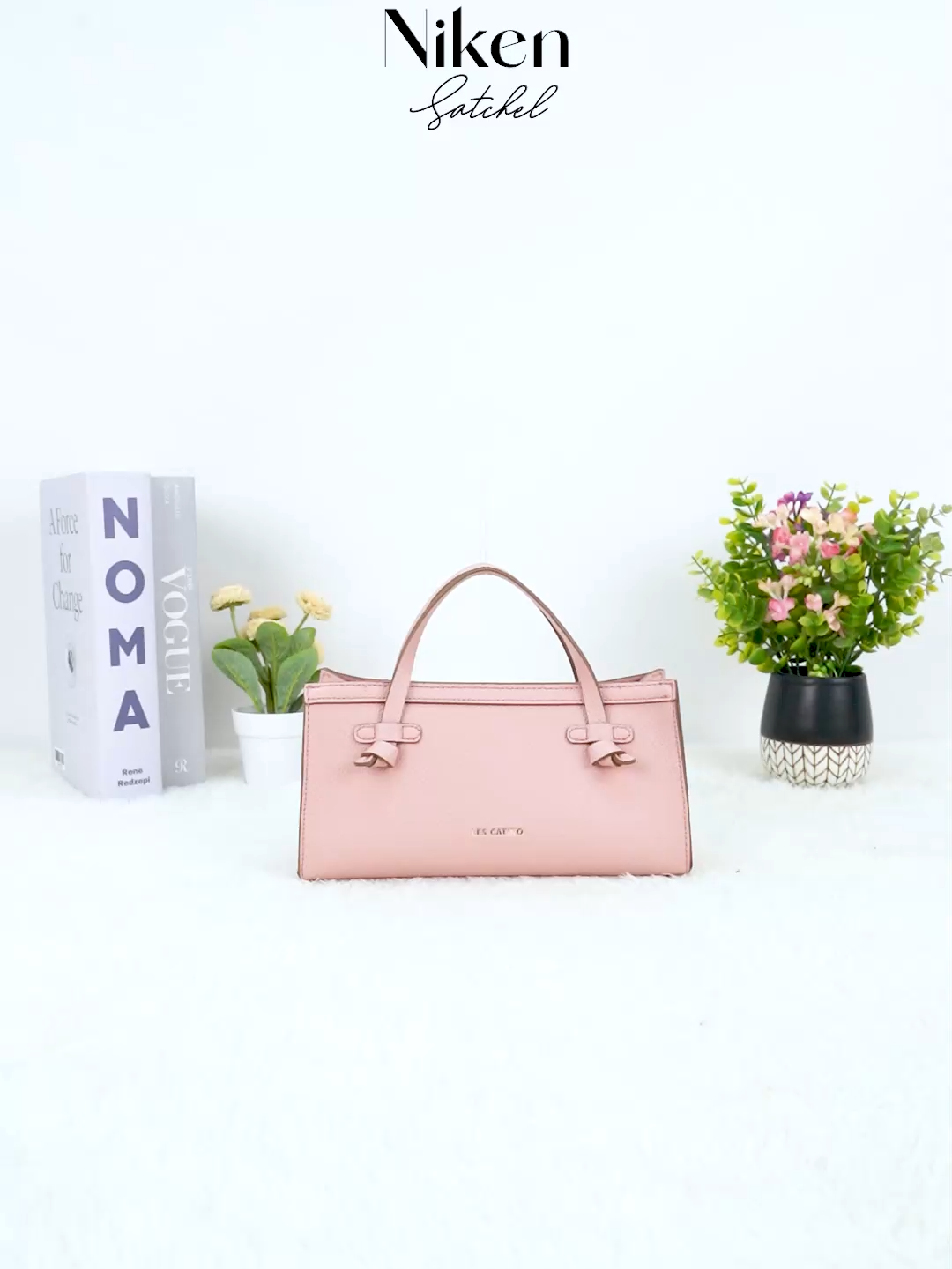 Ukurannya pas, stylenya classy, bikin aktivitas harian makin effortless #localbrand #lescatino #trandingreels #rekomendasi #cinematic #fyp#taslocal #promo