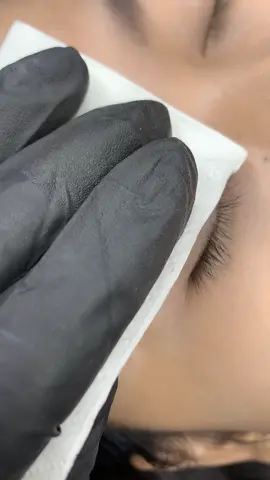 Say lông mày đẹp chưa ạ.