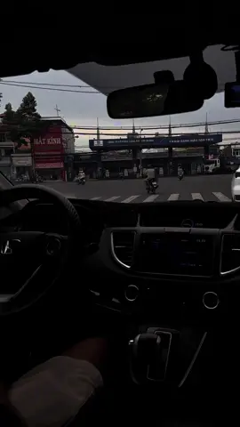 NƠI TÌNH YÊU KẾT THÚC#laixe #nhachaymoingay #buon_tam_trang #nhacbuon #muabuon 