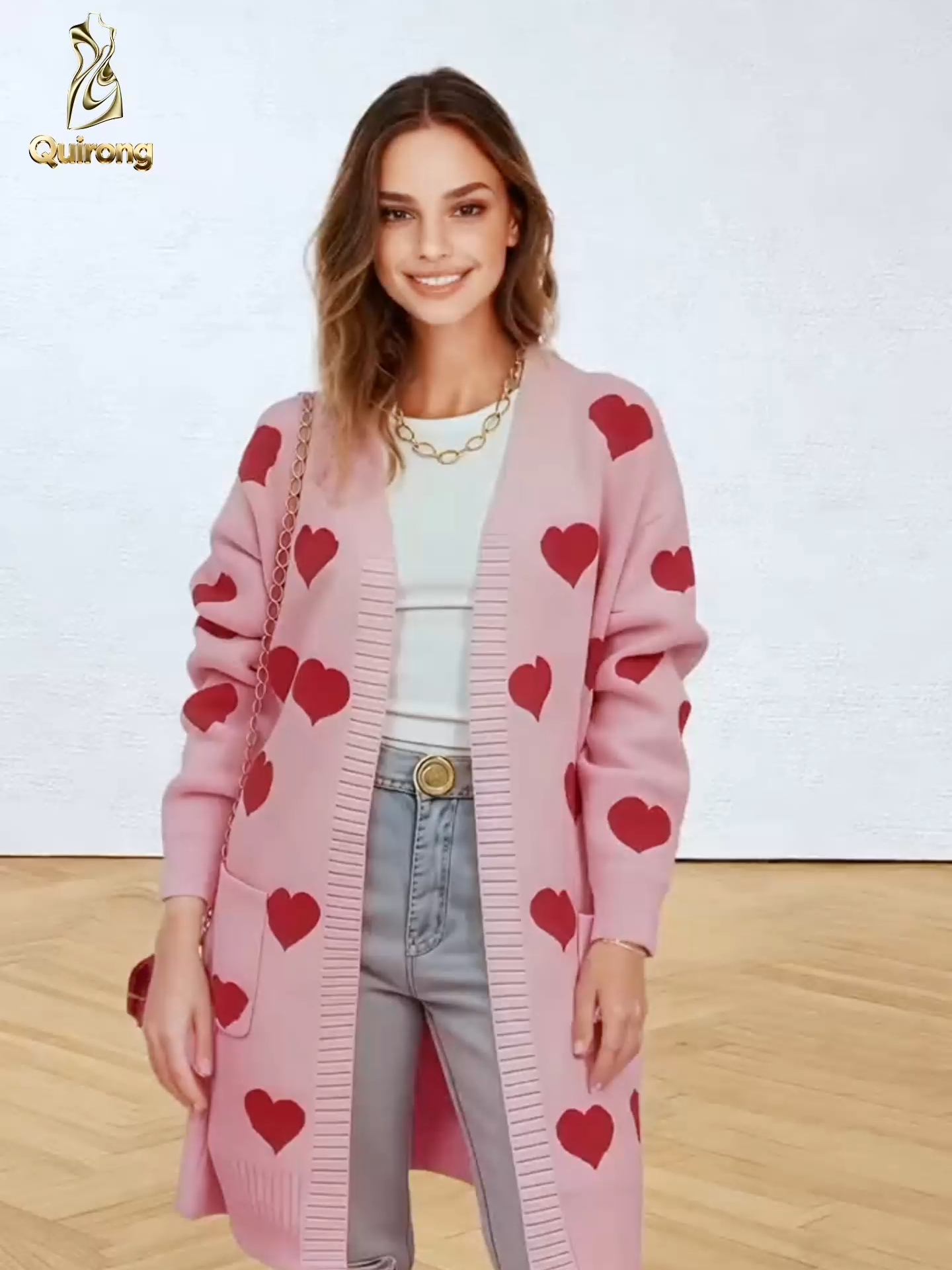 Put it on for a date, and even the wind turns gentle. The cute and soft vibe in every move you make is impossible to hide, easily making you a girl with a 