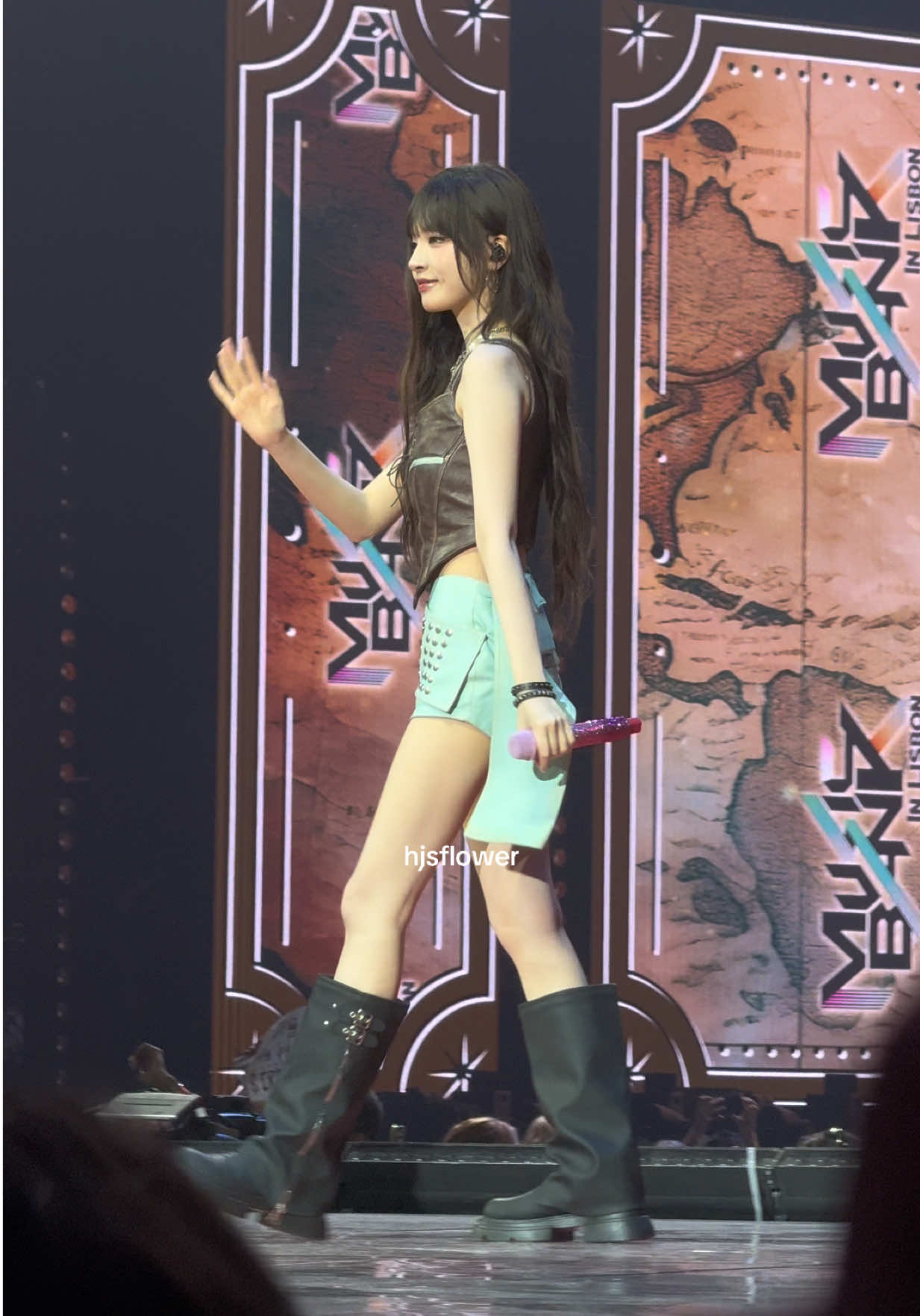 god she's so pretty😭😭 #ive #liz #iveliz #dive #musicbanklisbon  