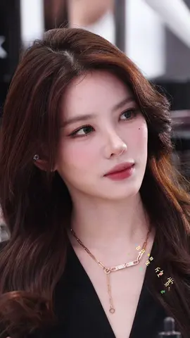 Tôn Nhất Ninh tại sự kiện của hãng mỹ phẩm Olay. #gaixinhtiktok #beauty #makeup #douyin #孙一宁 